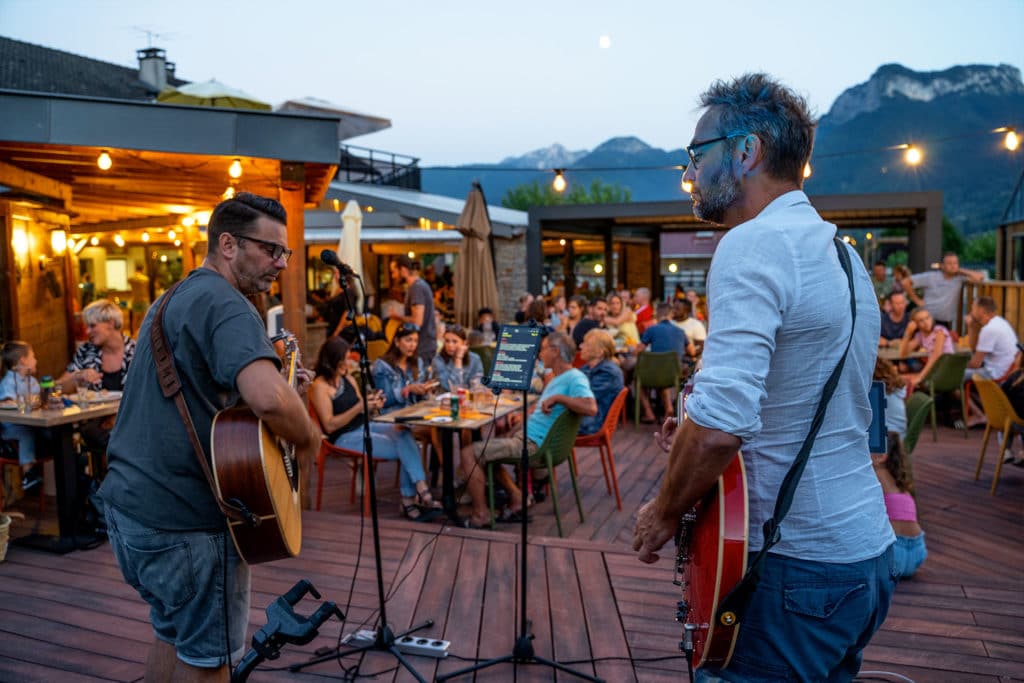 Vacances avec soirées animées en Haute Savoie