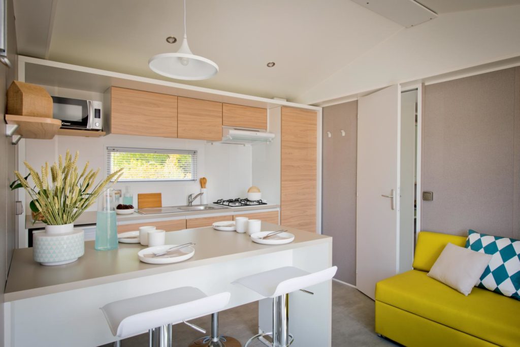 Cuisinez en toute commodité dans notre Cottage Premium 4 personnes au Camping Annecy