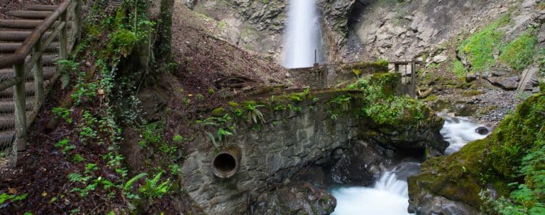 grotte et cascade de seythenex